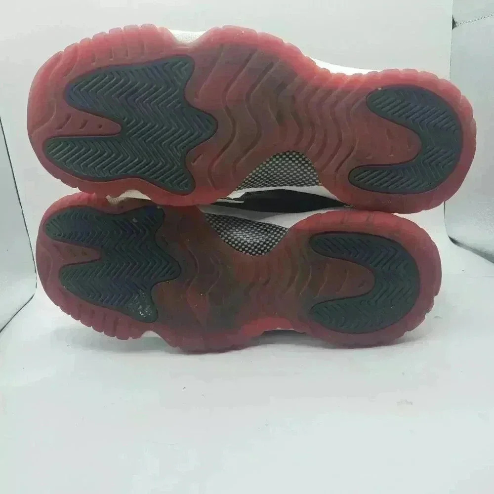 Nike Air Jordan 11 Retro Bred 2012 Playoffs 378038-010 sz 5.5Y Wmns 7 Black Red - Picture 6 of 7